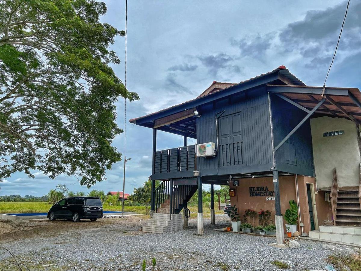 Kejora Homestay Kangar Ngoại thất bức ảnh