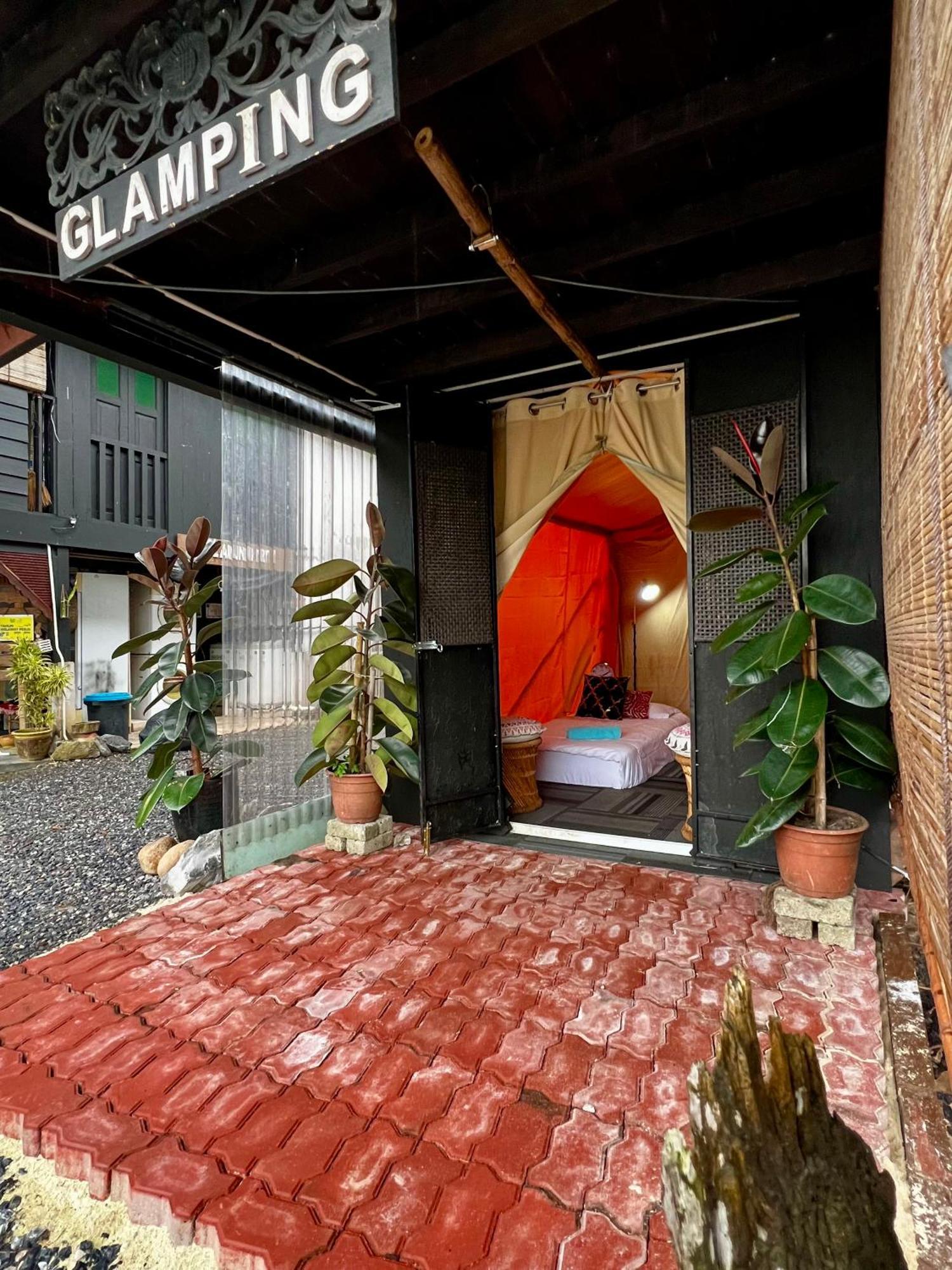 Kejora Homestay Kangar Phòng bức ảnh