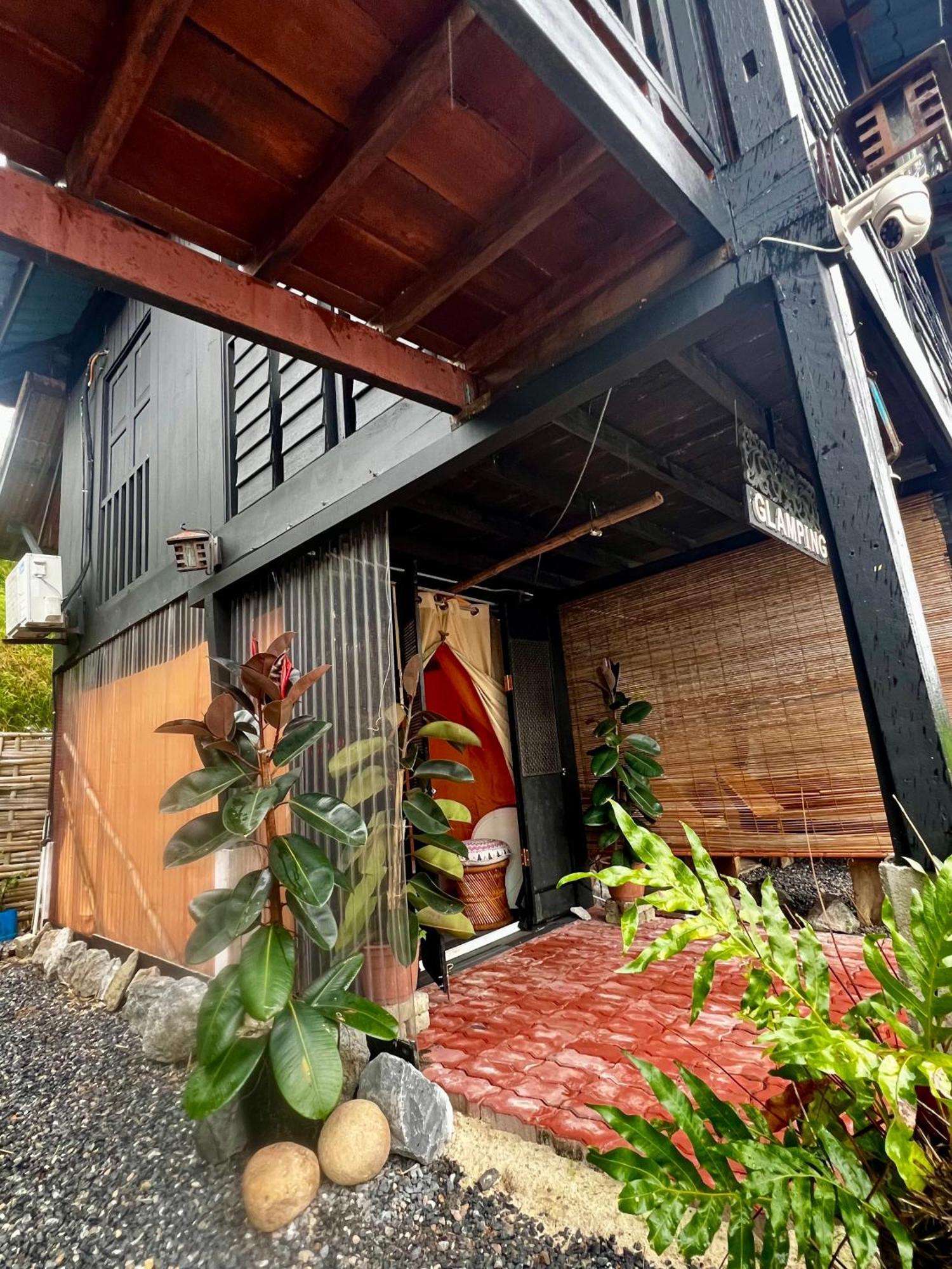 Kejora Homestay Kangar Phòng bức ảnh