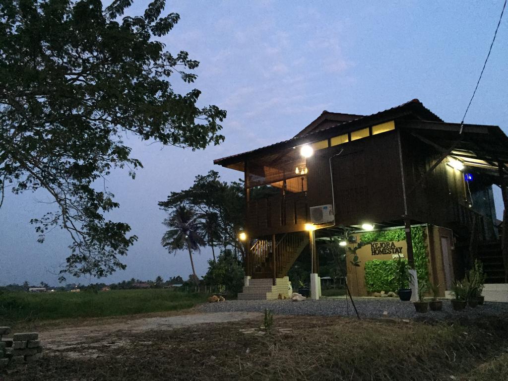 Kejora Homestay Kangar Ngoại thất bức ảnh